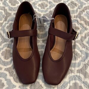 Old Navy Burgundy Mary Jane Flats 8 new gold buckle women’s shoes